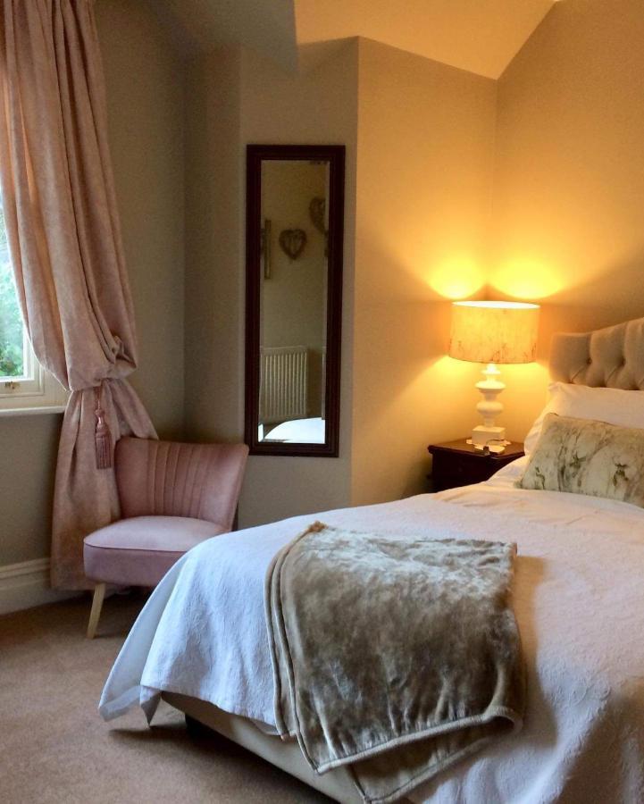 Storrs Gate House Bed & Breakfast โบว์เนส ออน วินเดอเมียร์ ภายนอก รูปภาพ