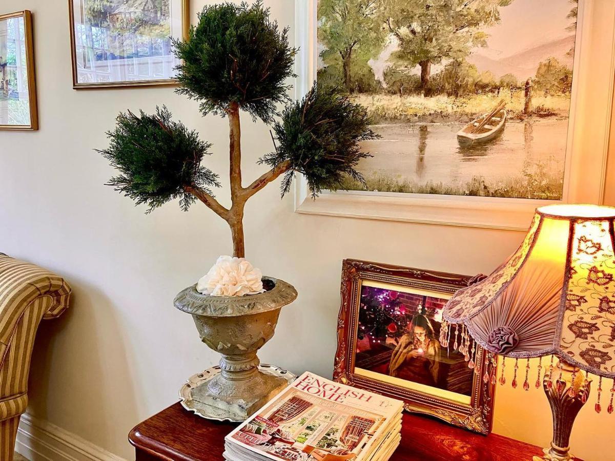 Storrs Gate House Bed & Breakfast โบว์เนส ออน วินเดอเมียร์ ภายนอก รูปภาพ