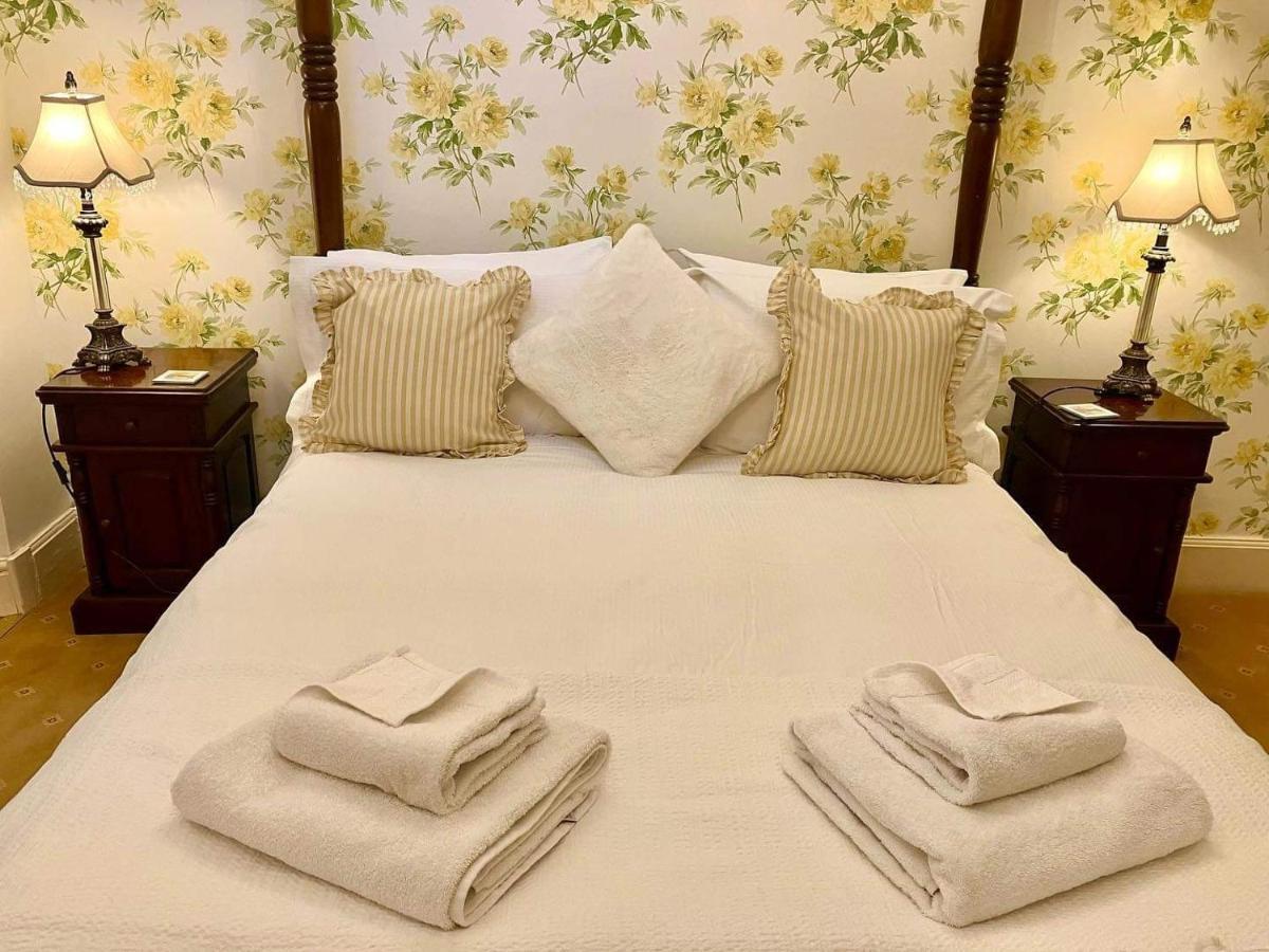 Storrs Gate House Bed & Breakfast โบว์เนส ออน วินเดอเมียร์ ภายนอก รูปภาพ