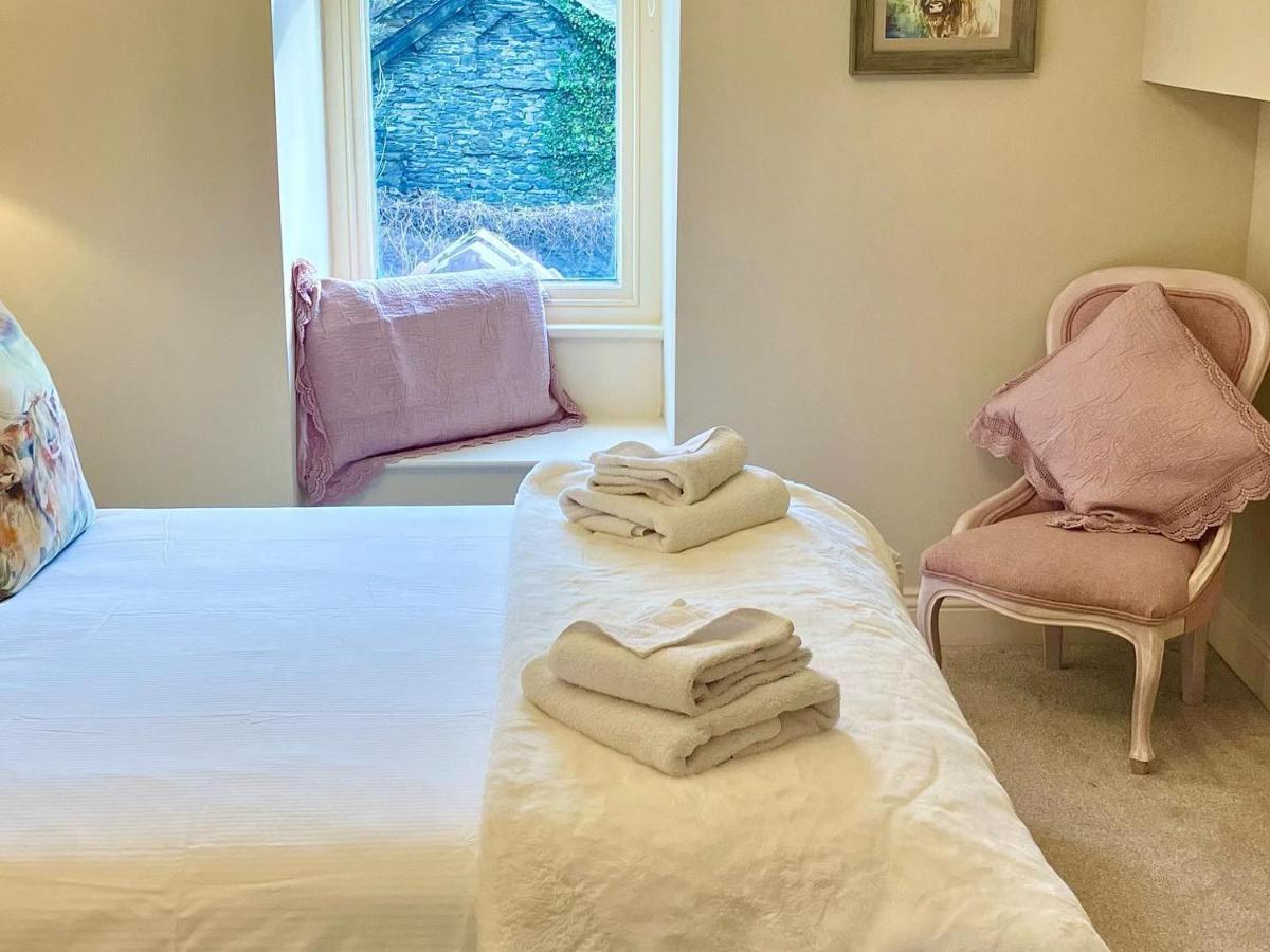 Storrs Gate House Bed & Breakfast โบว์เนส ออน วินเดอเมียร์ ภายนอก รูปภาพ