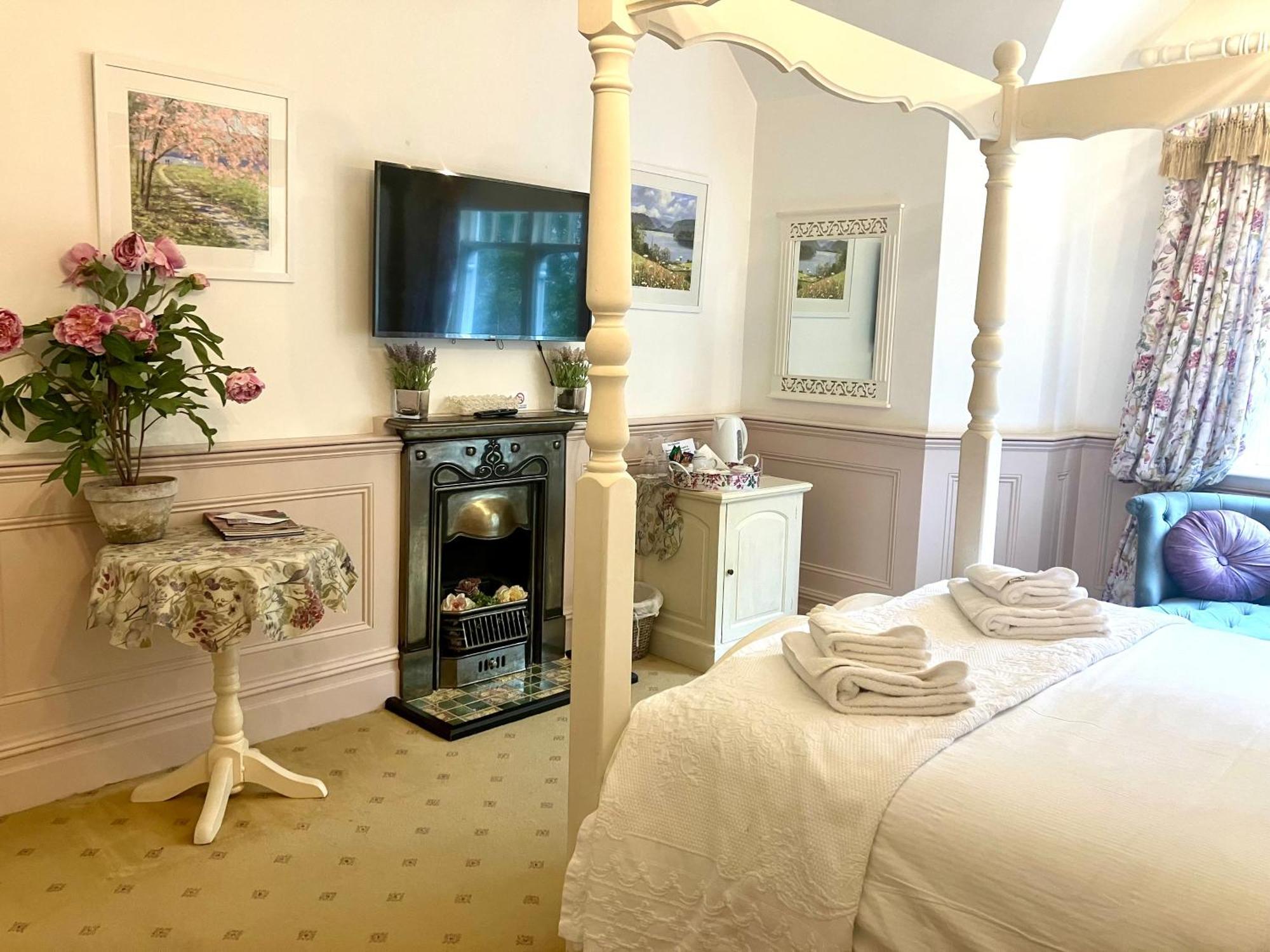 Storrs Gate House Bed & Breakfast โบว์เนส ออน วินเดอเมียร์ ภายนอก รูปภาพ